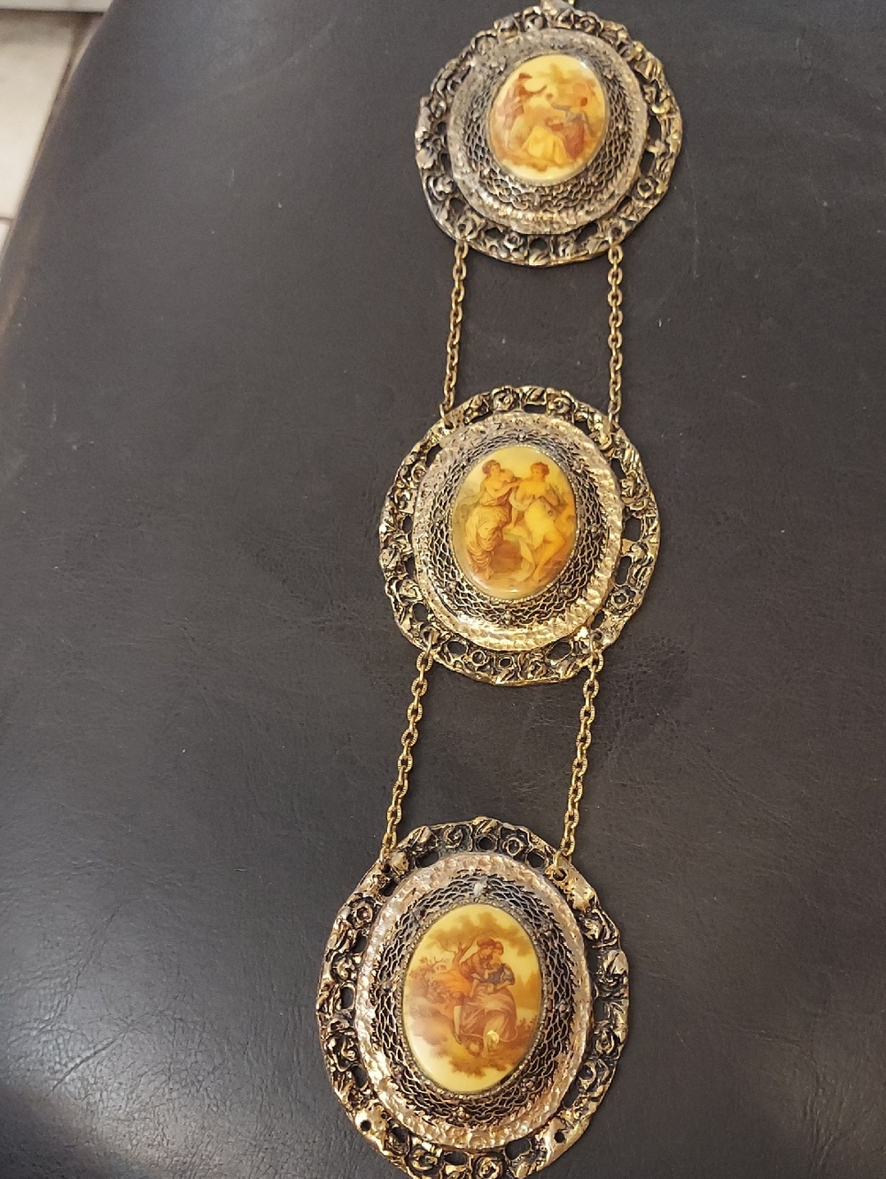 24k Gokd Vintage Fragonard Porcelain Wall Decor